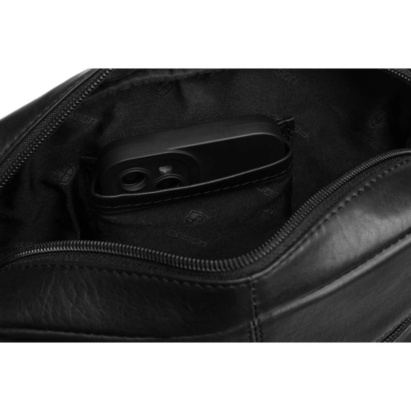 Listonoszka męska ze skóry naturalnej w czarnym kolorze, zamykana suwakiem i na magnes - Peterson