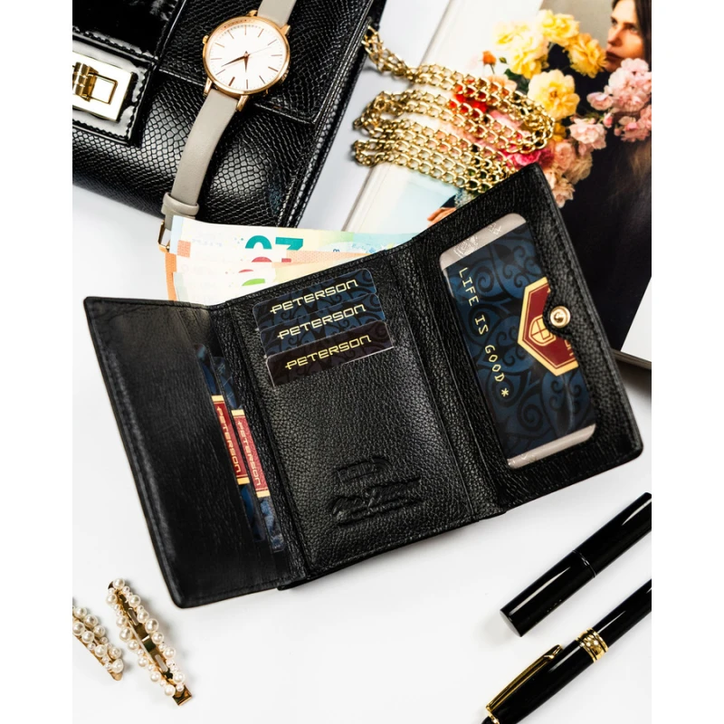 Elegancki portfel damski ze skóry naturalnej i ekologicznej w czarnym kolorze - Peterson