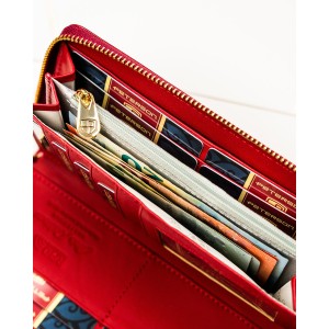 Duży portfel damski z lakierowanej skóry naturalnej w czerwonym kolorze zamykany suwakiem - Peterson