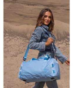 "Torba Peterson z regulowanym paskiem, wygodna do noszenia na ramieniu lub przez ramię."