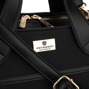 Elegancka, czarna torebka damska wykonana z materiału syntetycznego, zamykana suwakiem - Peterson