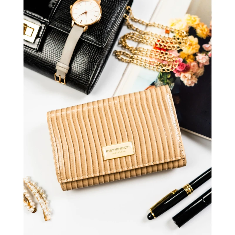 Portfel damski ze skóry naturalnej i ekologicznej w beżowym kolorze ze wzorem plecionki - Peterson