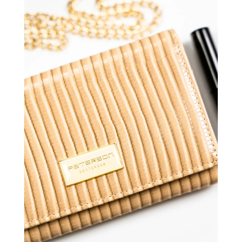 Portfel damski ze skóry naturalnej i ekologicznej w beżowym kolorze ze wzorem plecionki - Peterson