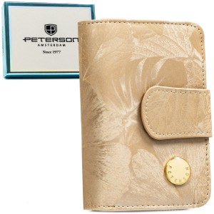 Portfel wykonany ze skóry naturalnej i ekologicznej w beżowym kolorze, zamykany na suwak i zatrzask - Peterson