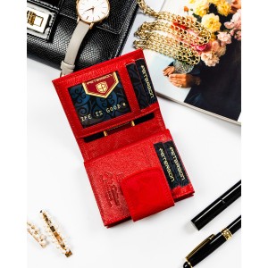 Mały, czerwony portfel damski zamykany na bigiel i zatrzask - Peterson