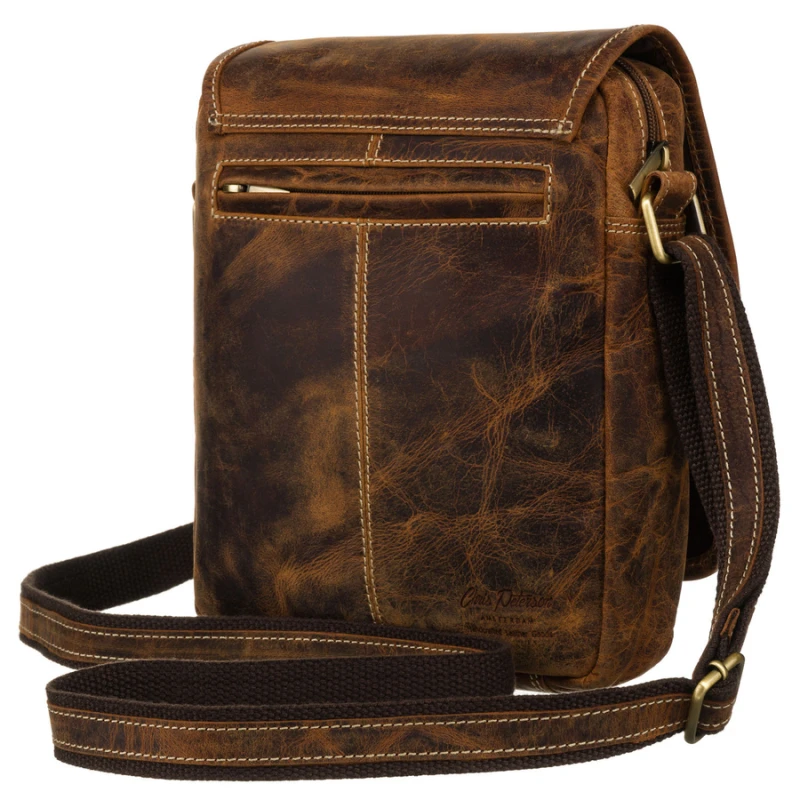 Skórzana listonoszka męska z klapką w brązowym kolorze - Peterson