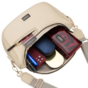 Saszetka damska ze skóry ekologicznej w beżowym kolorze z kieszenią na rewersie - Peterson