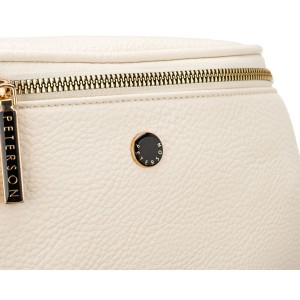 Modna, jasnobeżowa nerka damska ze skóry ekologicznej - Peterson