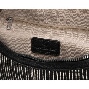 Stylowa, czarna saszetka damska wykonana ze skóry ekologicznej - Peterson