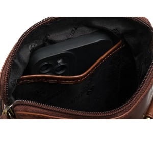 Wnętrze małej brązowej torby męskiej Peterson – pojemna komora i kieszenie