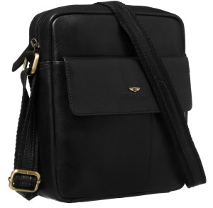 Listonoszka męska ze skóry naturalnej w czarnym kolorze, zamykana suwakiem i na magnes - Peterson