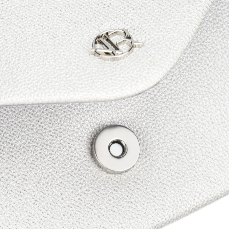 Elegancka kopertówka damska w srebrnym kolorze wykonana ze skóry ekologicznej - Rovicky