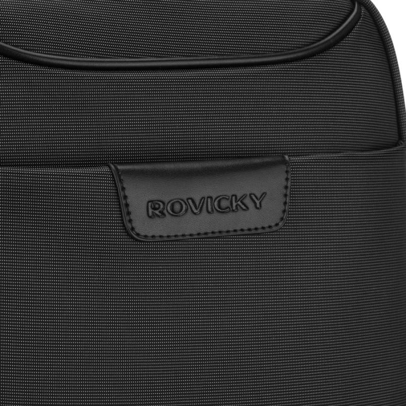 Podróżny plecak w czarnym kolorze z miejscem na laptopa - Rovicky