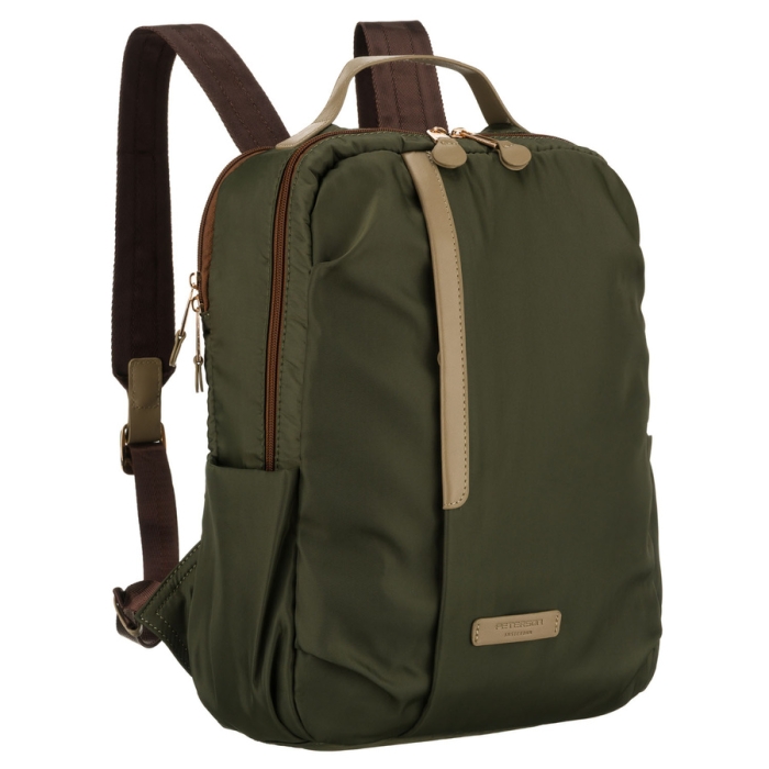 Zielony plecak damski zawieszony na regulowanych szelkach i zamykany suwakiem - Peterson