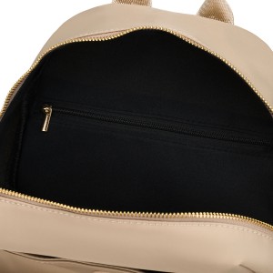 Beżowy plecaczek damski z nylonu i skóry ekologicznej zamykany suwakiem - Peterson