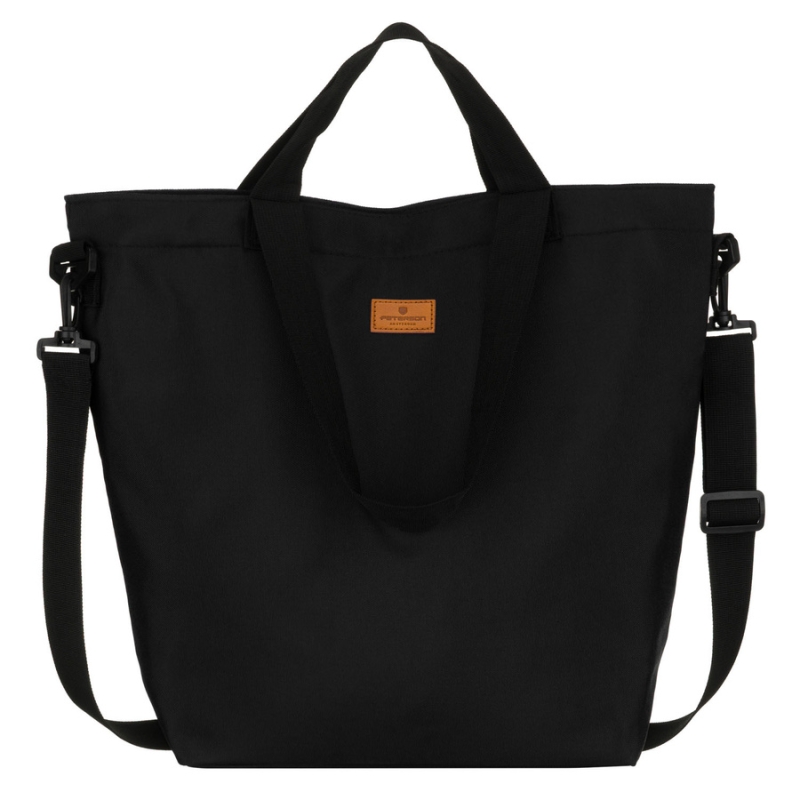 Pojemna czarna shopperka damska zamykana suwakiem z kieszonką zewnętrzną - Peterson