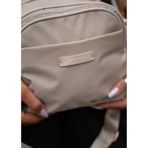 Stylowa nylonowa, beżowa listonoszka damska z sześcioma dodatkowymi kieszeniami - Peterson