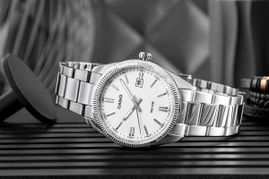 Precyzyjny kwarcowy Zegarek Męski CASIO MTP-1302D-7A1VDF + BOX