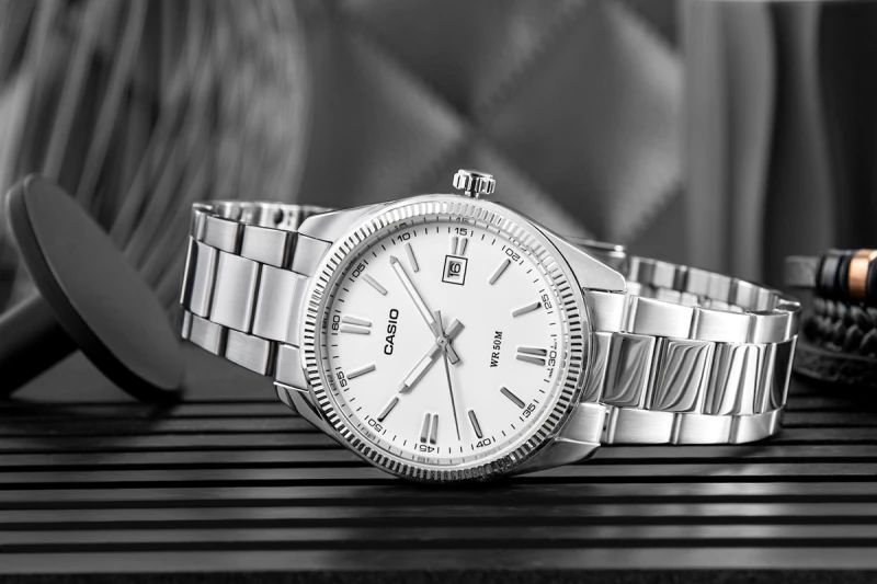 Precyzyjny kwarcowy Zegarek Męski CASIO MTP-1302D-7A1VDF + BOX