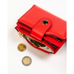 Czerwony portfel damski ze skóry ekologicznej zamykany na suwak i zatrzask - Peterson