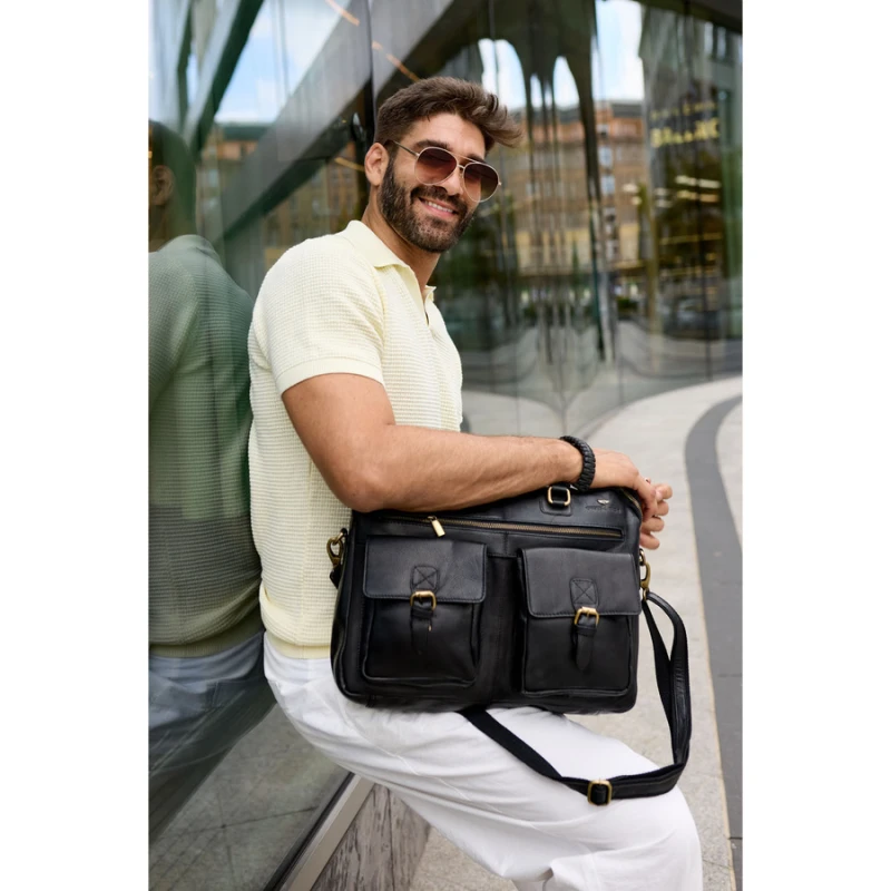 Męska torba na laptopa ze skóry naturalnej w czarnym kolorze - Peterson