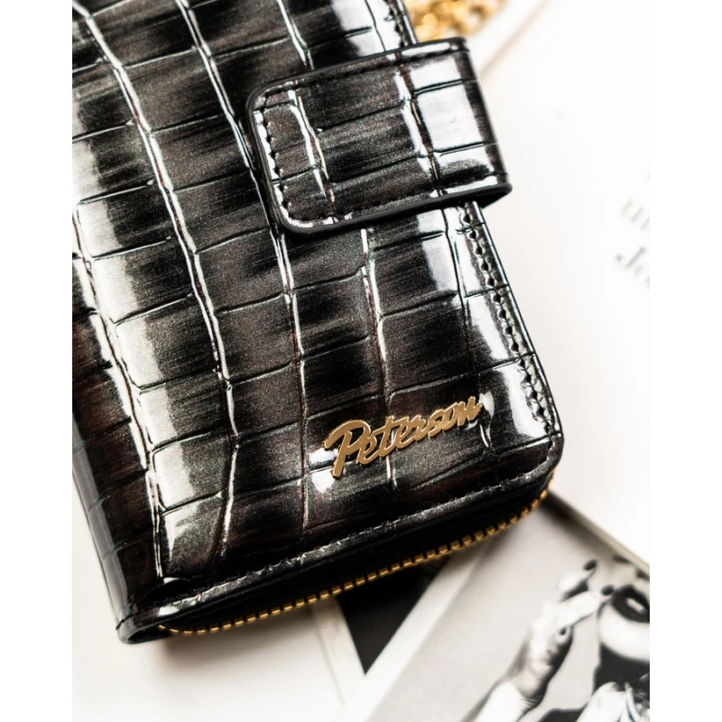 Szary portfel damski ze skóry ekologicznej z tłoczeniem na wzór skóry krokodyla, zamykany na zatrzask i suwak - Peterson