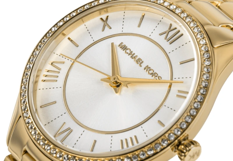 Elegancki zegarek Michael Kors Lauryn na bransolecie – widok z przodu