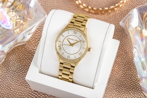Zestaw Michael Kors MK4849SET – zegarek i biżuteria w pudełku
