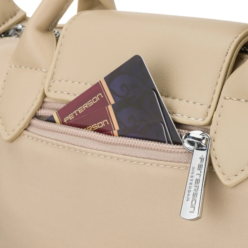 Listonoszka damska z poliestru w kolorze ecru, jednokomorowa i zamykana magnesem - Peterson