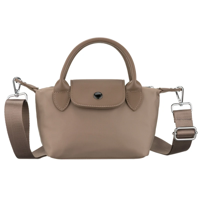 Listonoszka damska z poliestru w beżowym kolorze, jednokomorowa i zamykana magnesem - Peterson