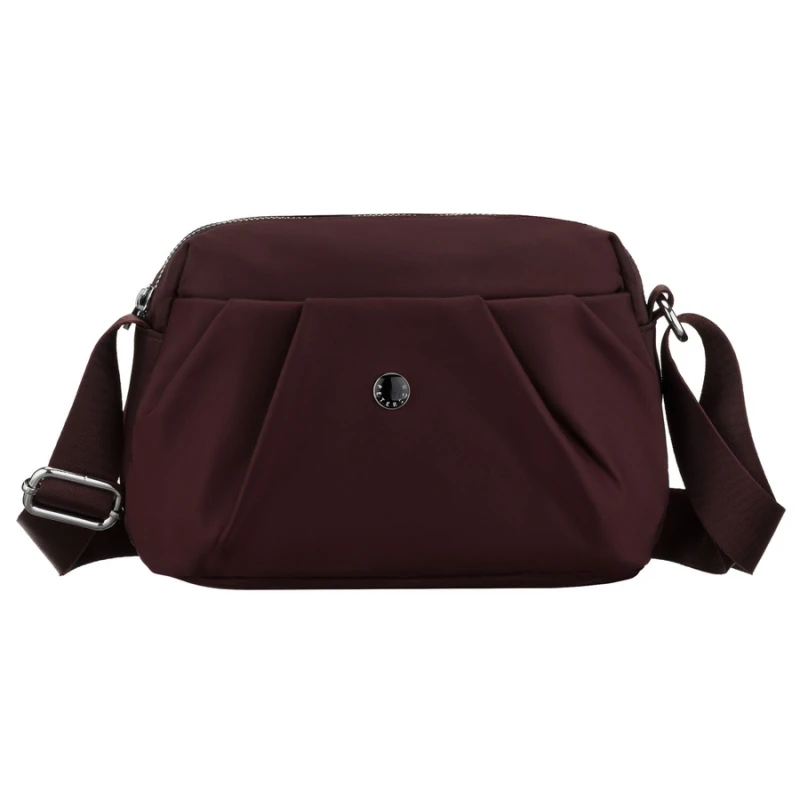 Bordowa, poręczna listonoszka damska z poliestru zawieszona na szerokim pasku - Peterson