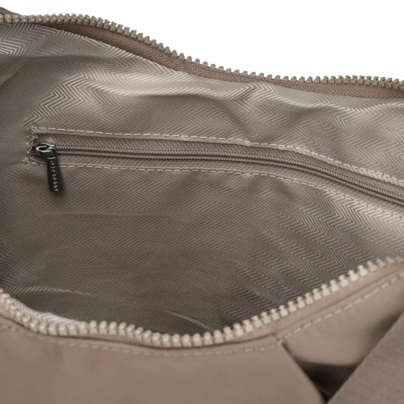 Duża, ciemnobeżowa torebka damska z poliestru, mieszcząca format A4 - Peterson