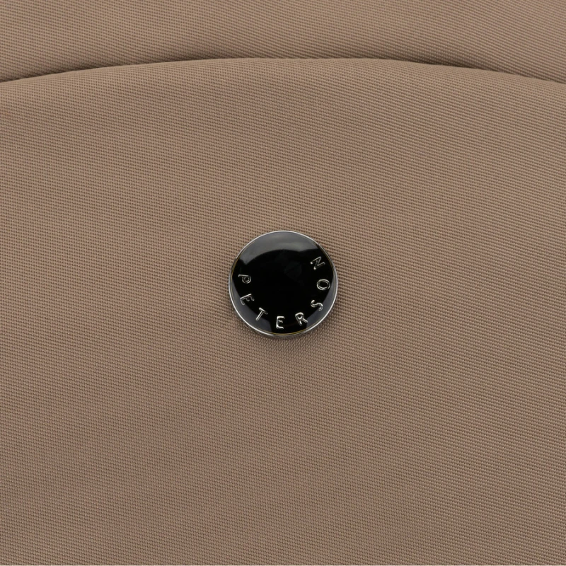 Mały, beżowy plecak damski wykonany z poliestru - Peterson