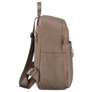 Beżowy plecak damski wykonany z poliestru, zawieszony na regulowanych szelkach - Peterson