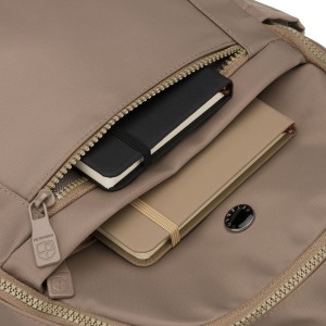 Beżowy plecak damski wykonany z poliestru, zawieszony na regulowanych szelkach - Peterson