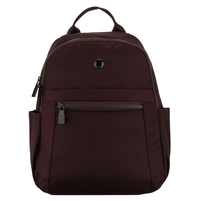 Bordowy plecak damski wykonany z poliestru, zawieszony na regulowanych szelkach - Peterson