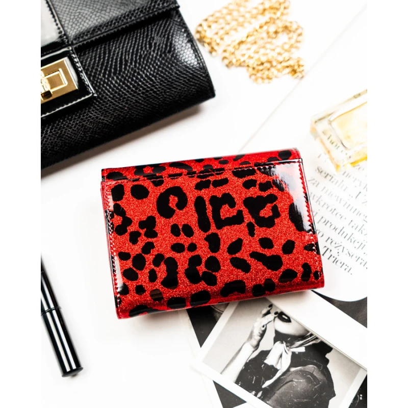 Czerwony portfel damski ze skóry ekologicznej i naturalnej w cętki - Peterson