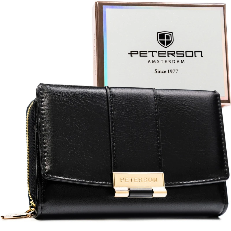 Poziomy portfel damski wykonany ze skóry ekologicznej w czarnym kolorze, zamykany na zatrzask - Peterson | Niua.pl