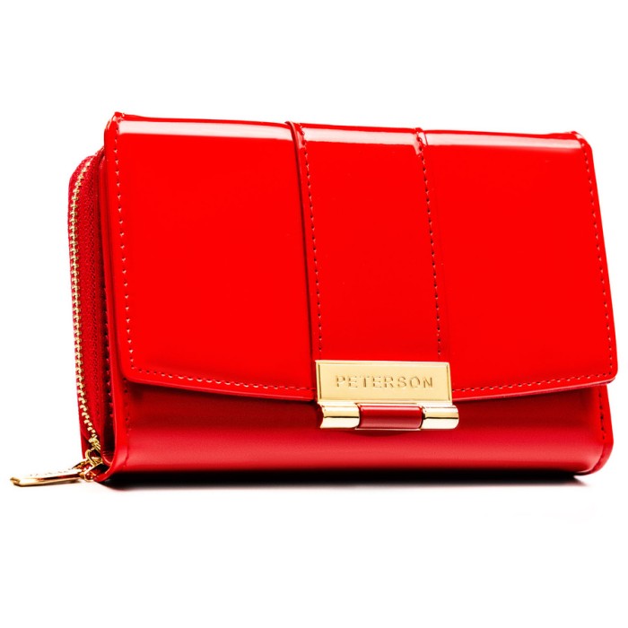 Czerwony, poziomy portfel damski wykonany z lakierowanej skóry ekologicznej - Peterson | Niua.pl