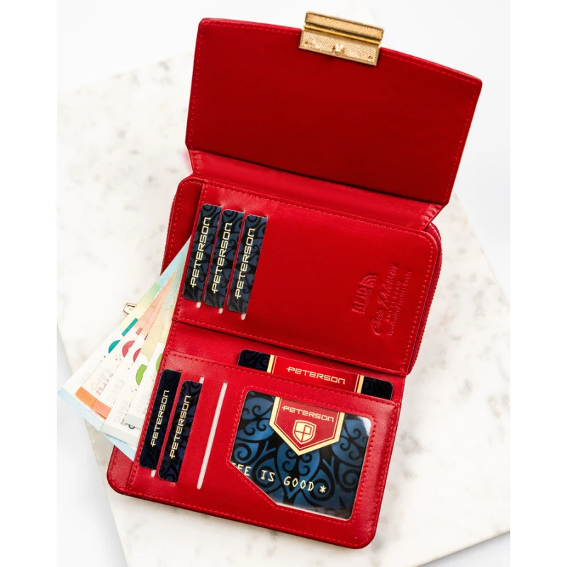 Bordowy, poziomy portfel damski wykonany z lakierowanej skóry ekologicznej - Peterson | Niua.pl