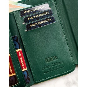 Poziomy portfel damski z lakierowanej skóry ekologicznej w zielonym kolorze, wyposażony w system RFID - Peterson | Niua.pl