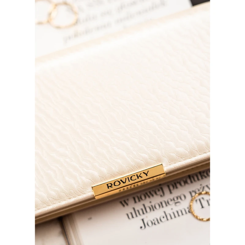 Duży portfel damski ze skóry ekologicznej w kolorze ecru, zamykany na zatrzask - | Niua.pl