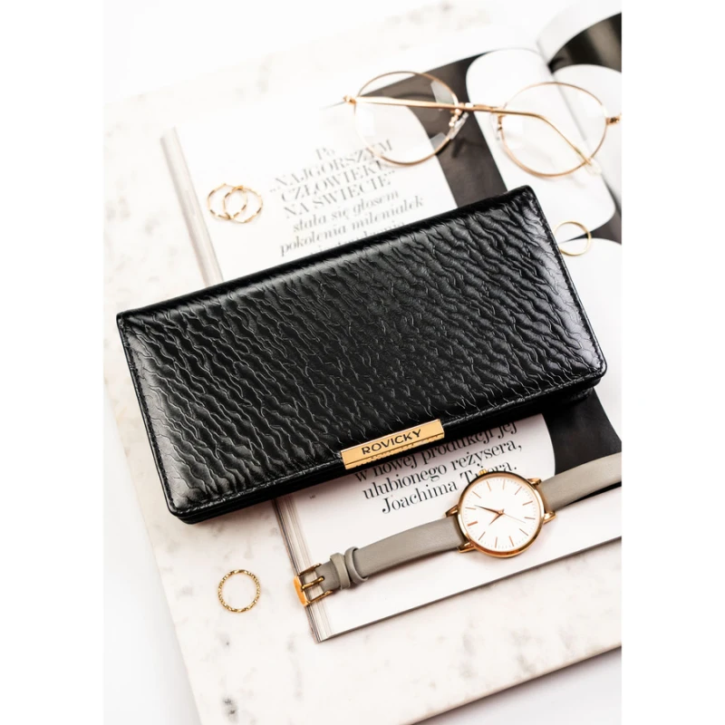 Duży portfel damski ze skóry ekologicznej w czarnym kolorze zamykany na zatrzask - Rovicky | Niua.pl