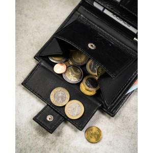 Duży portfel męski ze skóry naturalnej  | Niua.pl w czarnym kolorze, mieszczący dowód rejestracyjny i zamykany na zatrzask - Rovicky