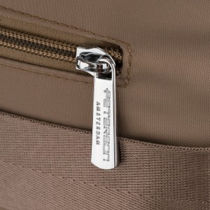 Miejski plecak damski z poliestru w beżowo-brązowym kolorze - Peterson | Niua.pl