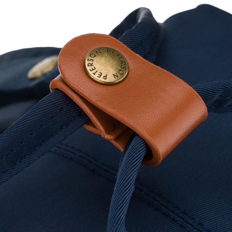 Granatowo-brązowy plecak damski z poliestru i skóry ekologicznej, zamykany suwakiem - Peterson | Niua.pl