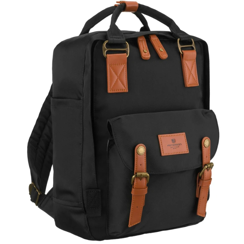 Czarno-brązowy, duży plecak damski wykonany z poliestru i skóry ekologicznej - Peterson | Niua.pl