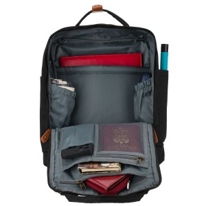 Czarno-brązowy, duży plecak damski wykonany z poliestru i skóry ekologicznej - Peterson | Niua.pl