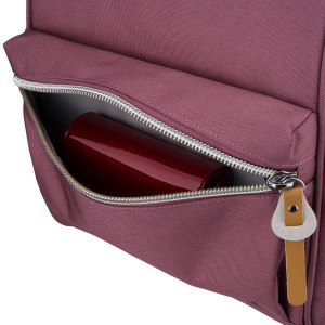 Fioletowy plecak damski z poliestru z miejscem na laptopa i portem USB - Peterson | Niua.pl