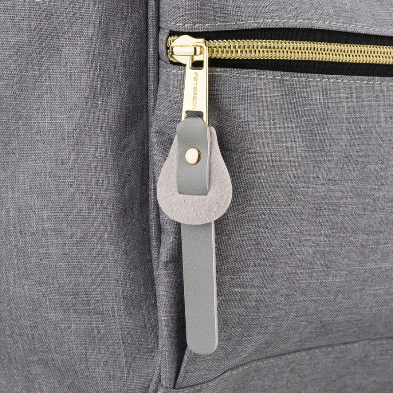 Plecak damski z poliestru w szarym kolorze zamykany bezpiecznym suwakiem - Peterson | Niua.pl